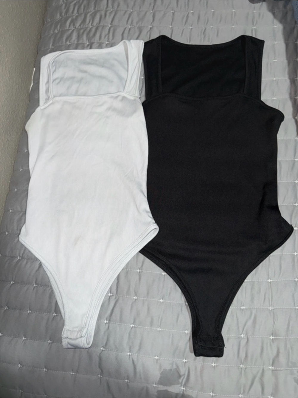 SHEIN Kids Ribbed Tank Bodysuit Set — White & Black